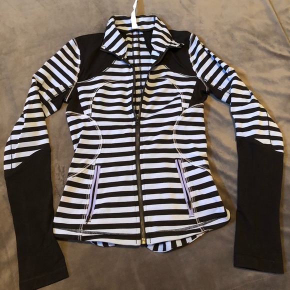 Lululemon jacket - Picture 3 of 8